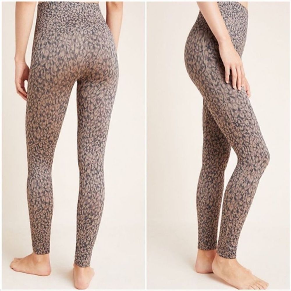 Spanx Look At Me Now Seamless Leggings Mini Leopard Ankle M